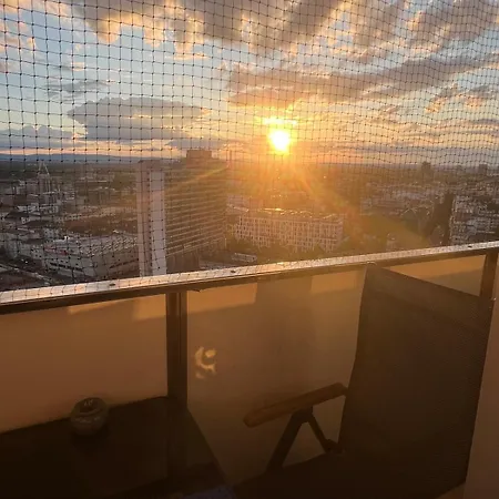 شقة Penthouse Feeling Mannheim لودويغشافن ام ري